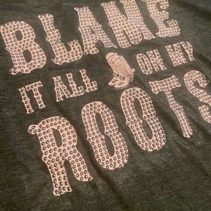 Catos medium cut out tshirt blame it all on my roots